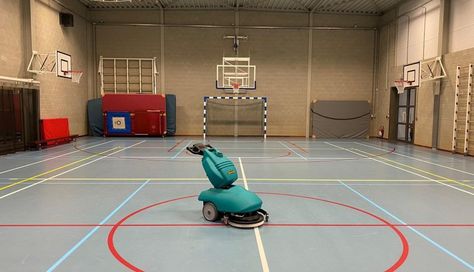 Een schone vloer, een sterke prestatie: waarom hygiëne in de sporthal cruciaal is!